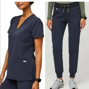 FIGS quite navy **SET**